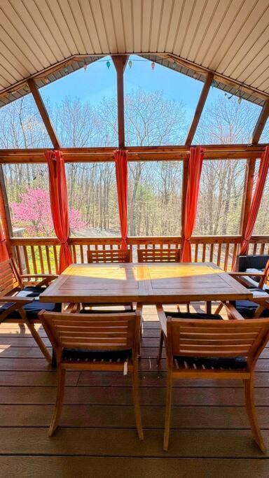Woodland Whimsy A Private Escape, Hot Tub, Pool, Sunroom Согертис Екстериор снимка